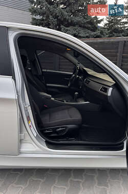 Седан BMW 3 Series 2005 в 