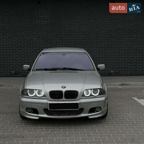 Седан BMW 3 Series 2001 в 
