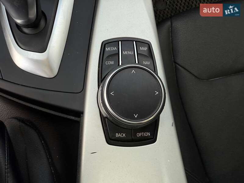 Седан BMW 3 Series 2018 в Ровно