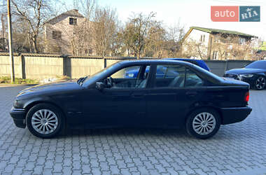 Седан BMW 3 Series 1993 в 