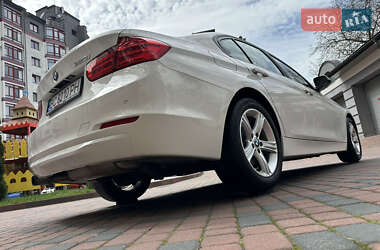 Седан BMW 3 Series 2015 в 