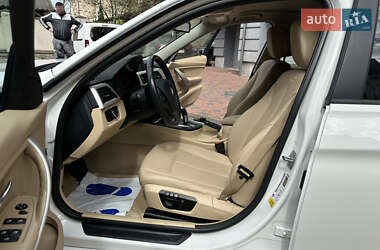 Седан BMW 3 Series 2015 в 