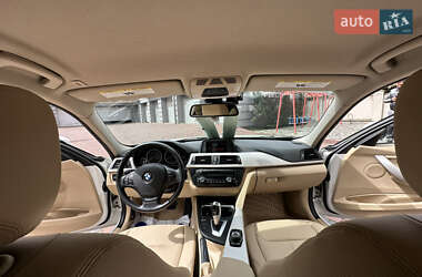 Седан BMW 3 Series 2015 в 