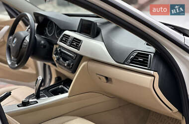 Седан BMW 3 Series 2015 в 