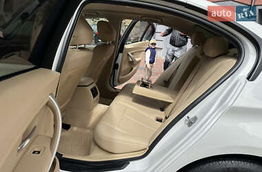 Седан BMW 3 Series 2015 в 