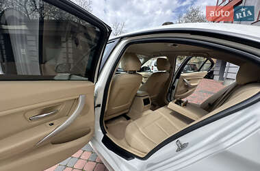 Седан BMW 3 Series 2015 в 