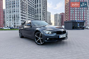Седан BMW 3 Series 2015 в 