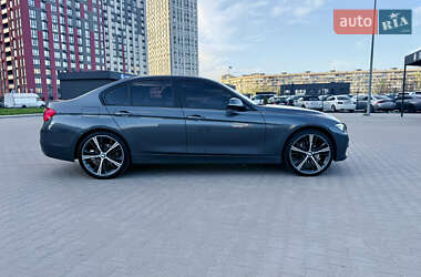 Седан BMW 3 Series 2015 в 