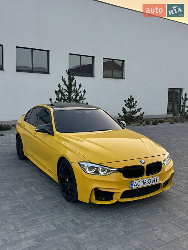 Седан BMW 3 Series 2015 в Луцке