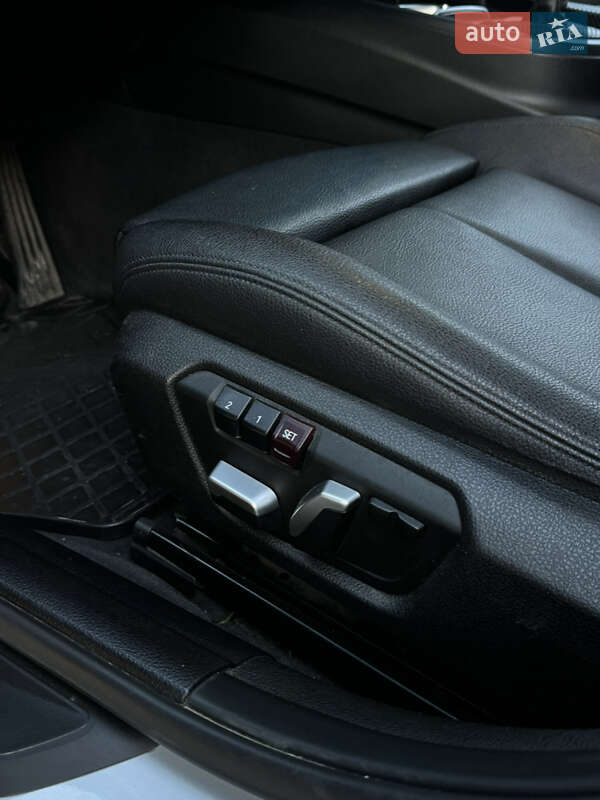 Седан BMW 3 Series 2015 в Луцке
