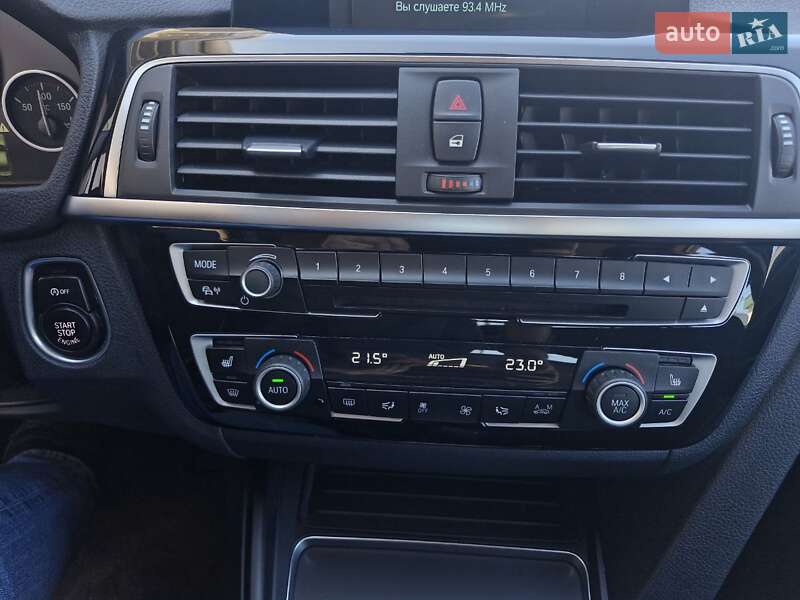 Седан BMW 3 Series 2017 в Миколаєві