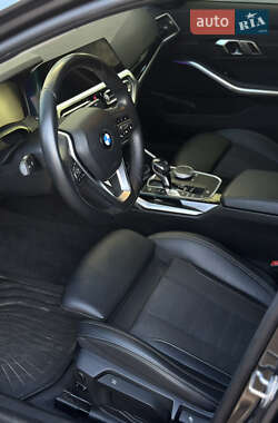 Седан BMW 3 Series 2019 в 