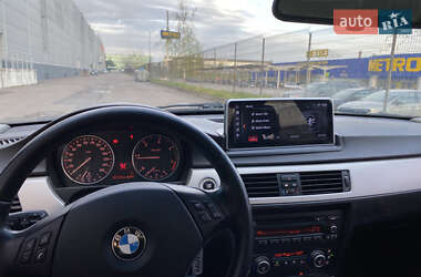 Седан BMW 3 Series 2009 в 