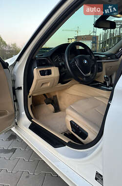 Седан BMW 3 Series 2015 в 