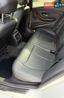 Седан BMW 3 Series 2013 в 