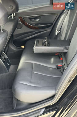 Седан BMW 3 Series 2013 в 