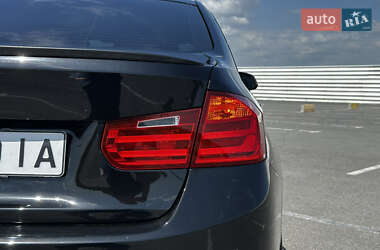 Седан BMW 3 Series 2013 в 