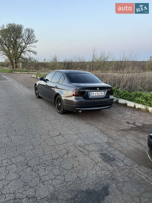 Седан BMW 3 Series 2006 в Кропивницькому