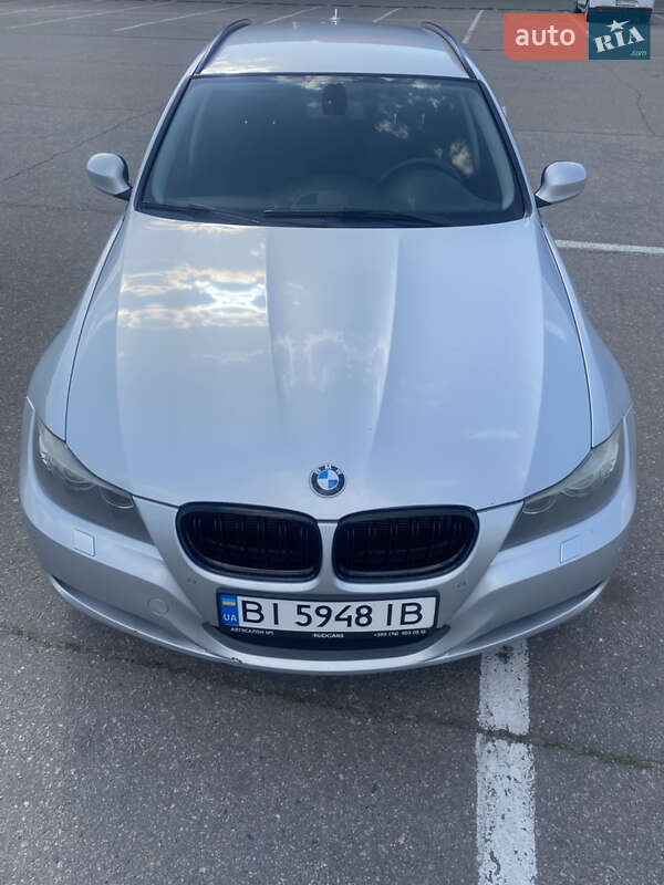 Універсал BMW 3 Series 2010 в 
