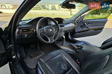 Купе BMW 3 Series 2010 в 
