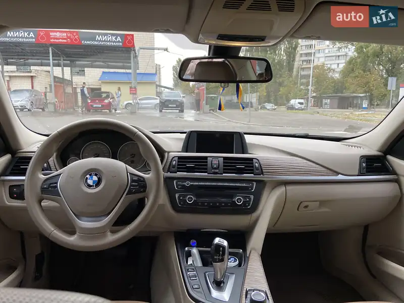 BMW 3 Series 2012 VIN WBA3B11020F378634 фото оголошення 9 з 41