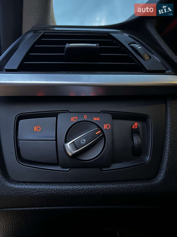 Седан BMW 3 Series 2015 в Луцьку