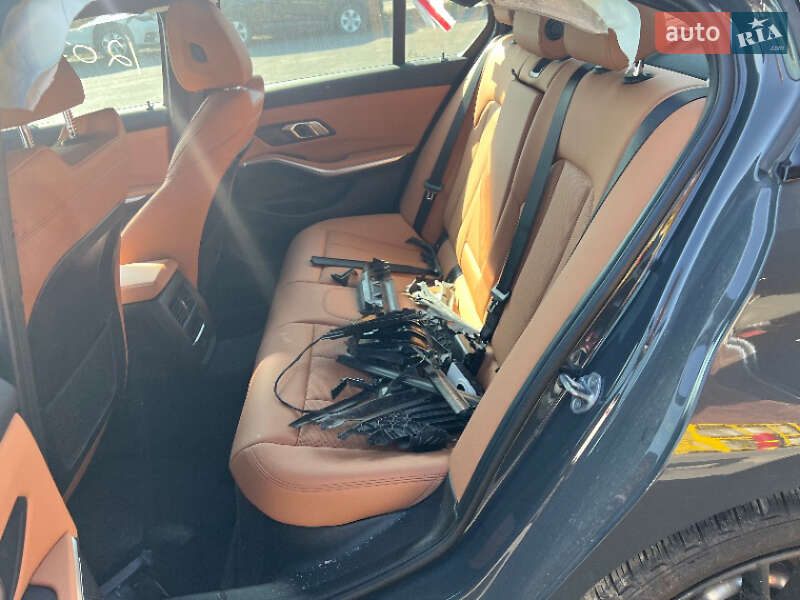 Седан BMW 3 Series 2023 в Шепетовке