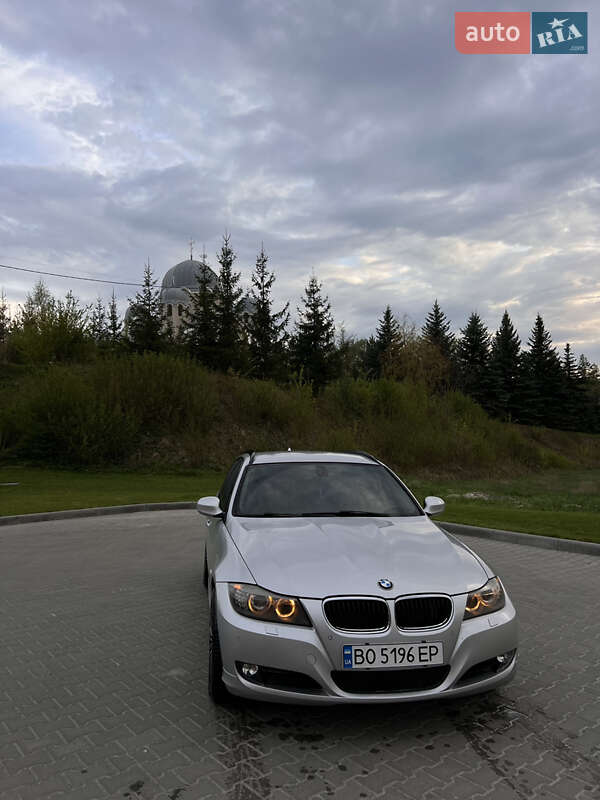 Универсал BMW 3 Series 2012 в 