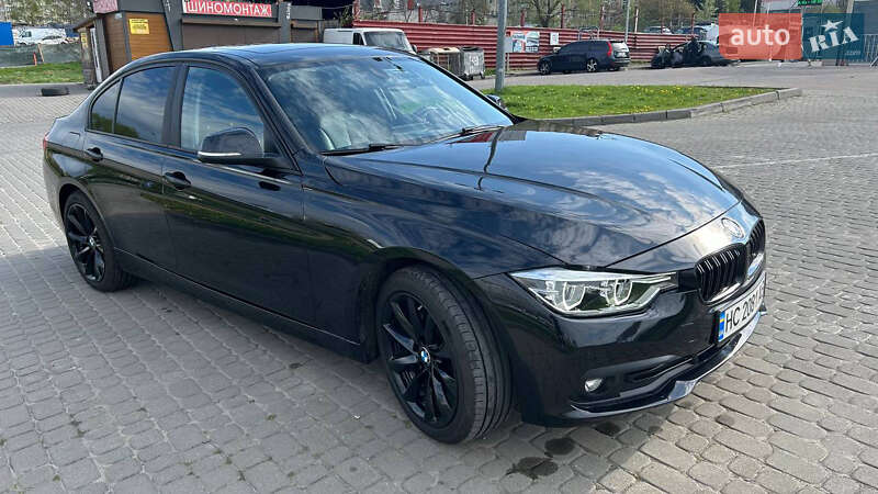 Седан BMW 3 Series 2018 в Львові