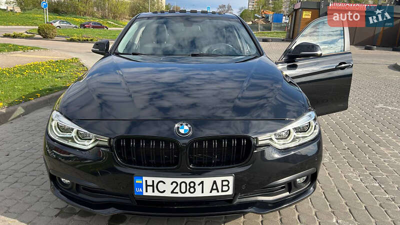 Седан BMW 3 Series 2018 в Львові