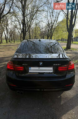 Седан BMW 3 Series 2013 в 