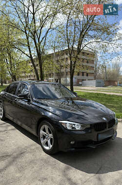 Седан BMW 3 Series 2013 в 