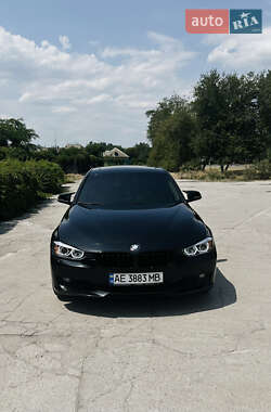 Седан BMW 3 Series 2013 в 
