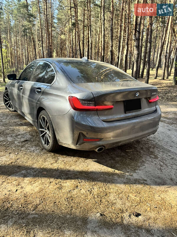 Седан BMW 3 Series 2022 в Полтаві