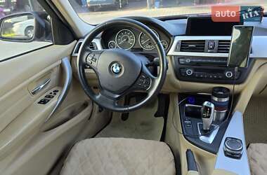 Седан BMW 3 Series 2012 в 