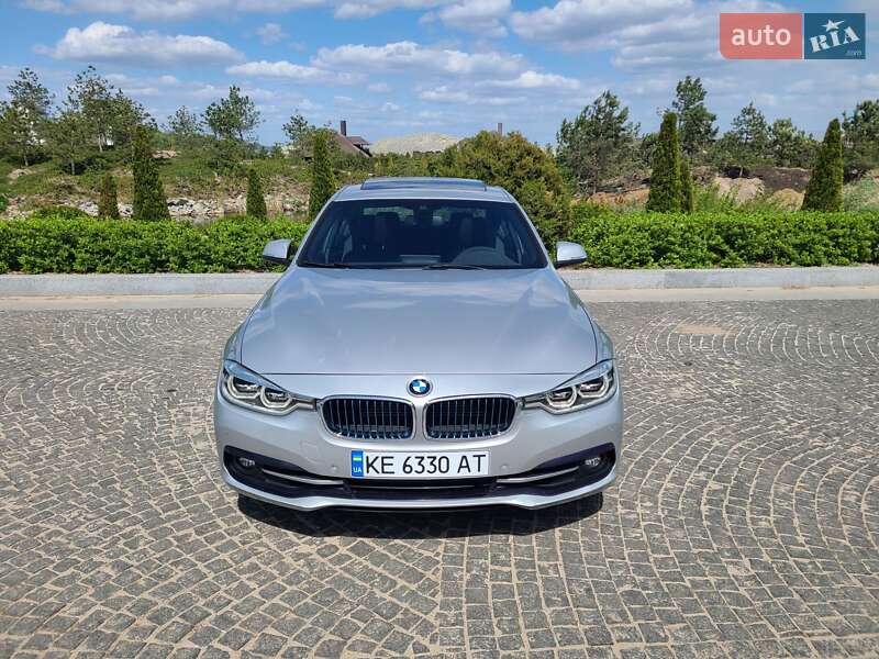 Седан BMW 3 Series 2018 в Дніпрі