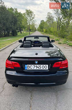 Кабриолет BMW 3 Series 2012 в 