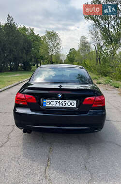 Кабриолет BMW 3 Series 2012 в 