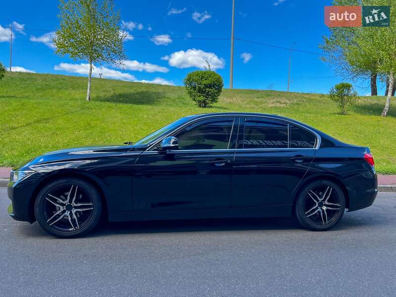 Седан BMW 3 Series 2012 в Києві