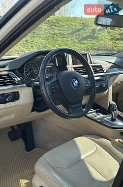 Седан BMW 3 Series 2013 в 