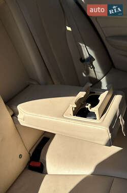 Седан BMW 3 Series 2013 в 