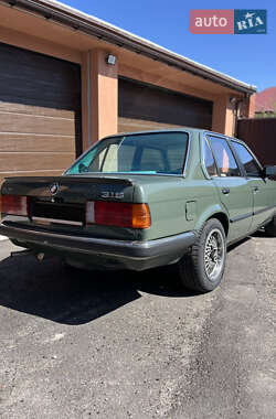 Седан BMW 3 Series 1984 в 