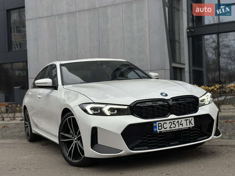 Седан BMW 3 Series 2022 в 