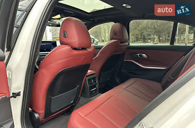 Седан BMW 3 Series 2022 в 