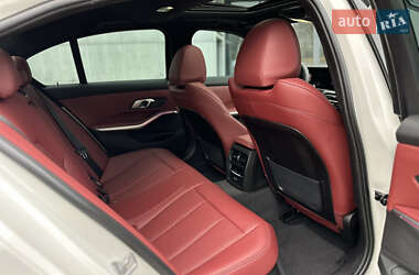 Седан BMW 3 Series 2022 в 