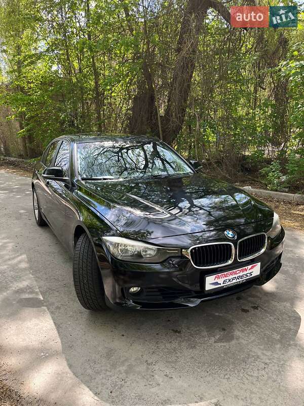 Седан BMW 3 Series 2012 в Киеве