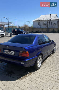 Седан BMW 3 Series 1992 в 
