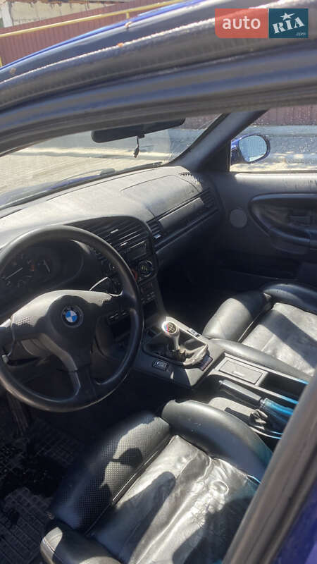 Седан BMW 3 Series 1992 в Одессе