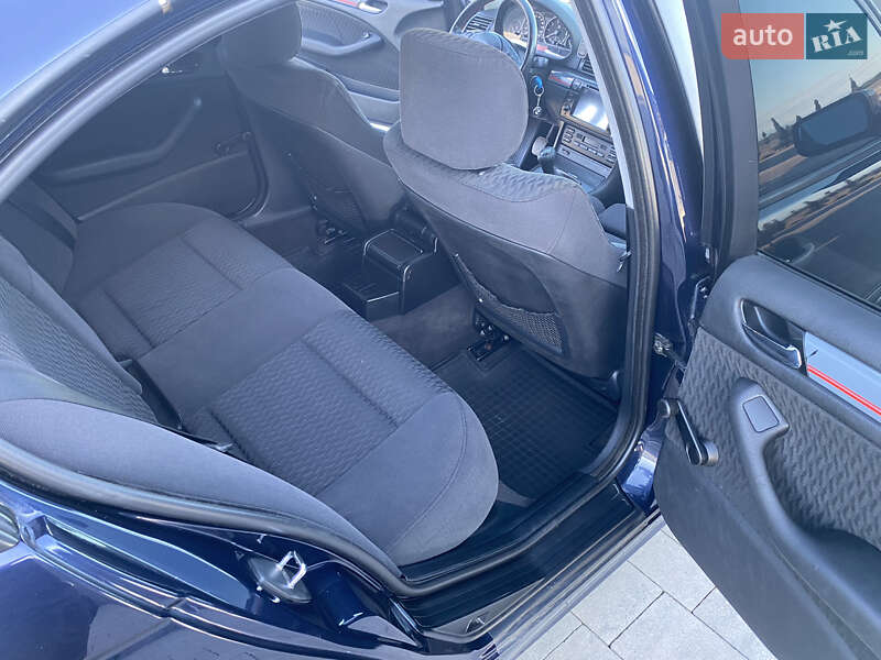 Седан BMW 3 Series 2001 в Рожнятові