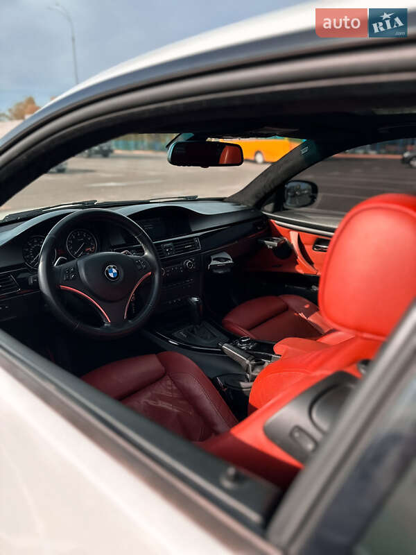 Купе BMW 3 Series 2010 в Киеве фото 16 Купе BMW 3 Series 2010 в Киеве